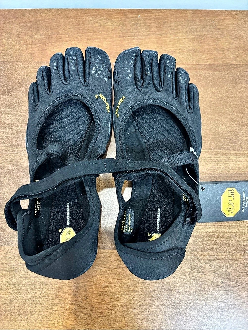 Vibram FiveFingers V-Soul Black Athletic Shoes